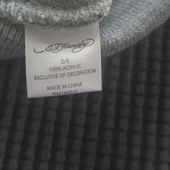 Ed Hardy Gray Beanie with Tiger and Rose Embroidery - Picture 4 of 5